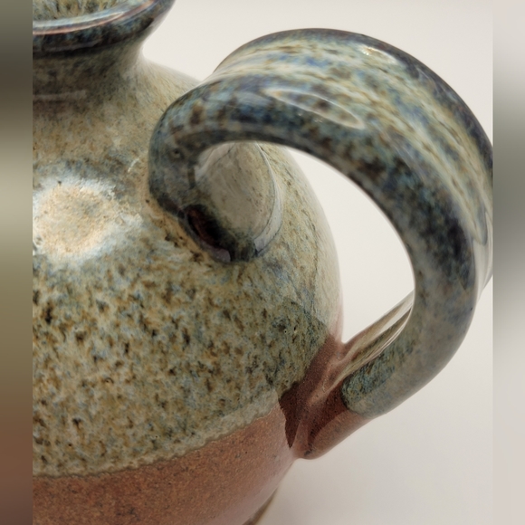 Handthrown Pottery Vase with Applied Handle. Unique speckled glaze. - Picture 7 of 7